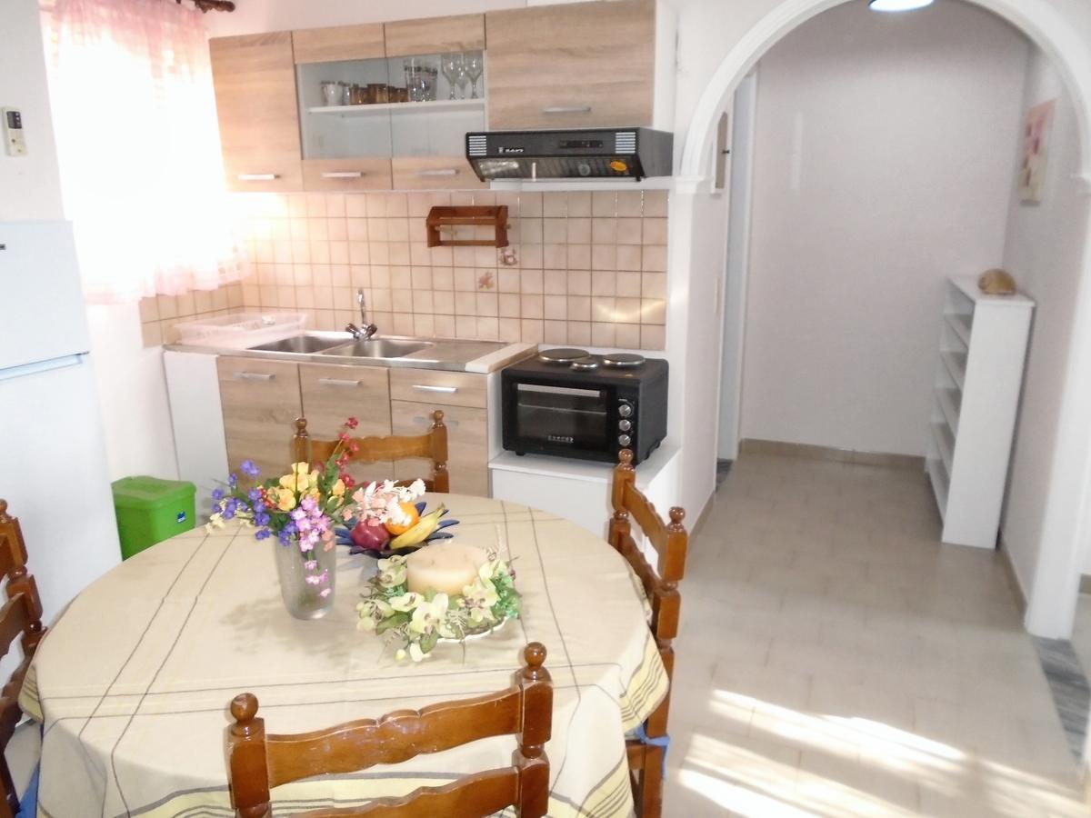 Sirios Apartments Apraos Dış mekan fotoğraf