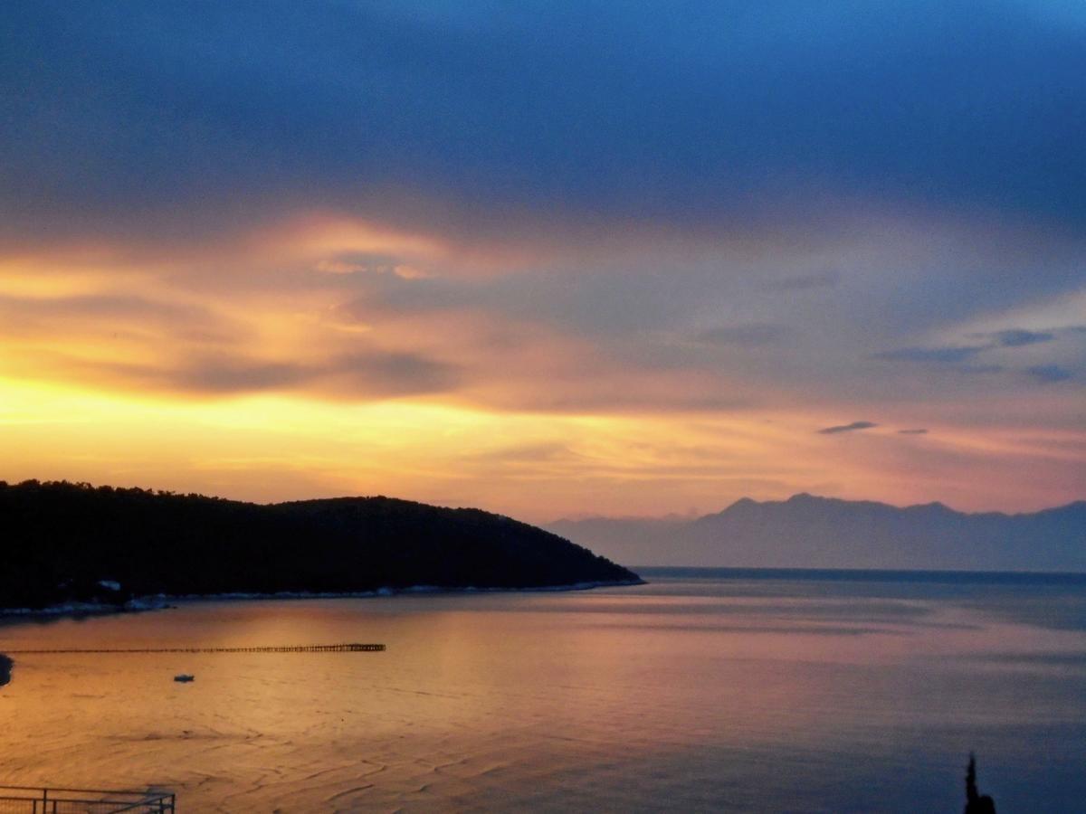 Sirios Apartments Apraos Dış mekan fotoğraf